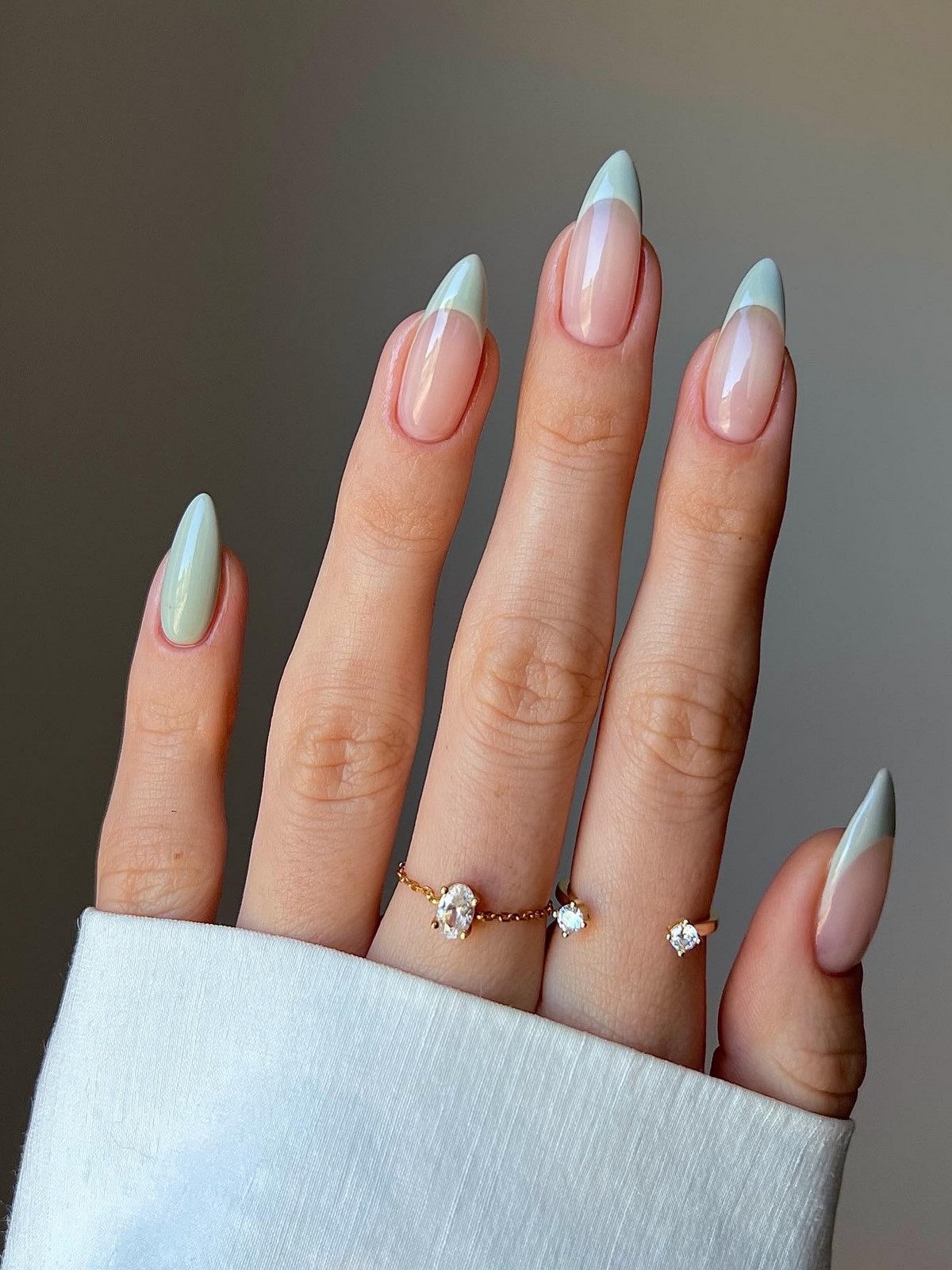 Мигдалеподібний манікюр на зиму 2026, який надихає