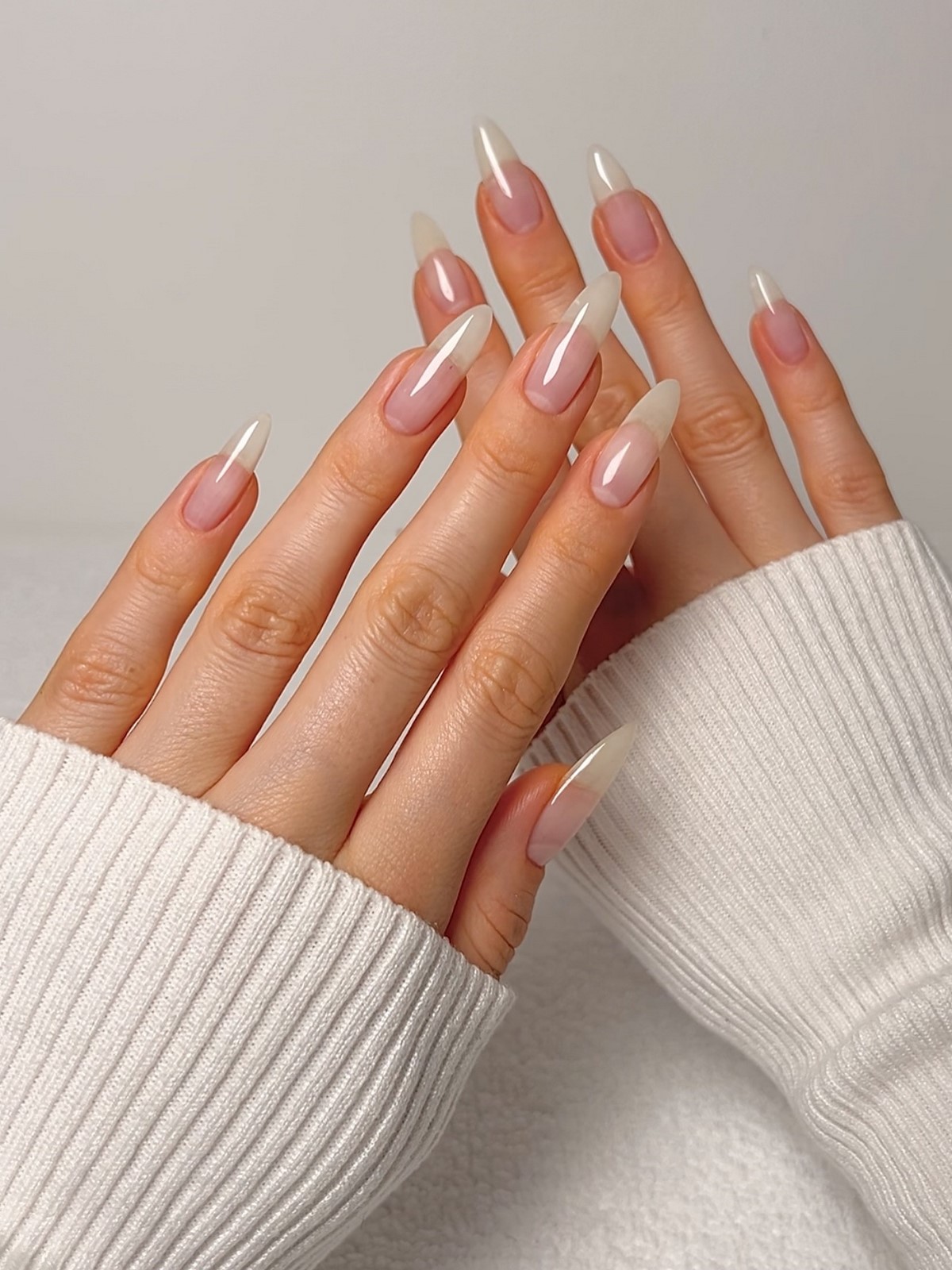 Мигдалеподібний манікюр на зиму 2026, який надихає