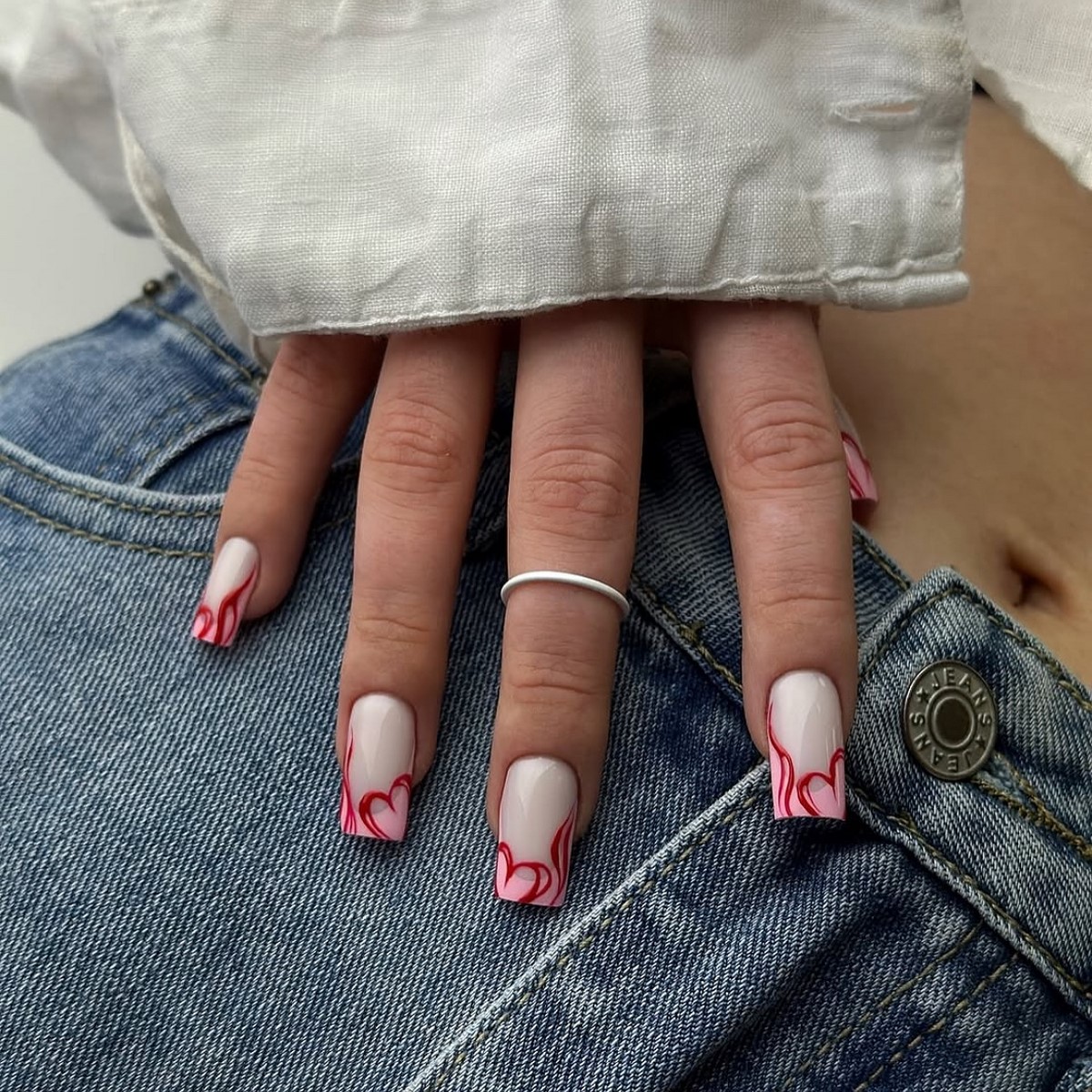 Сердечка на нігтях в лютому 2026: романтика на максимум