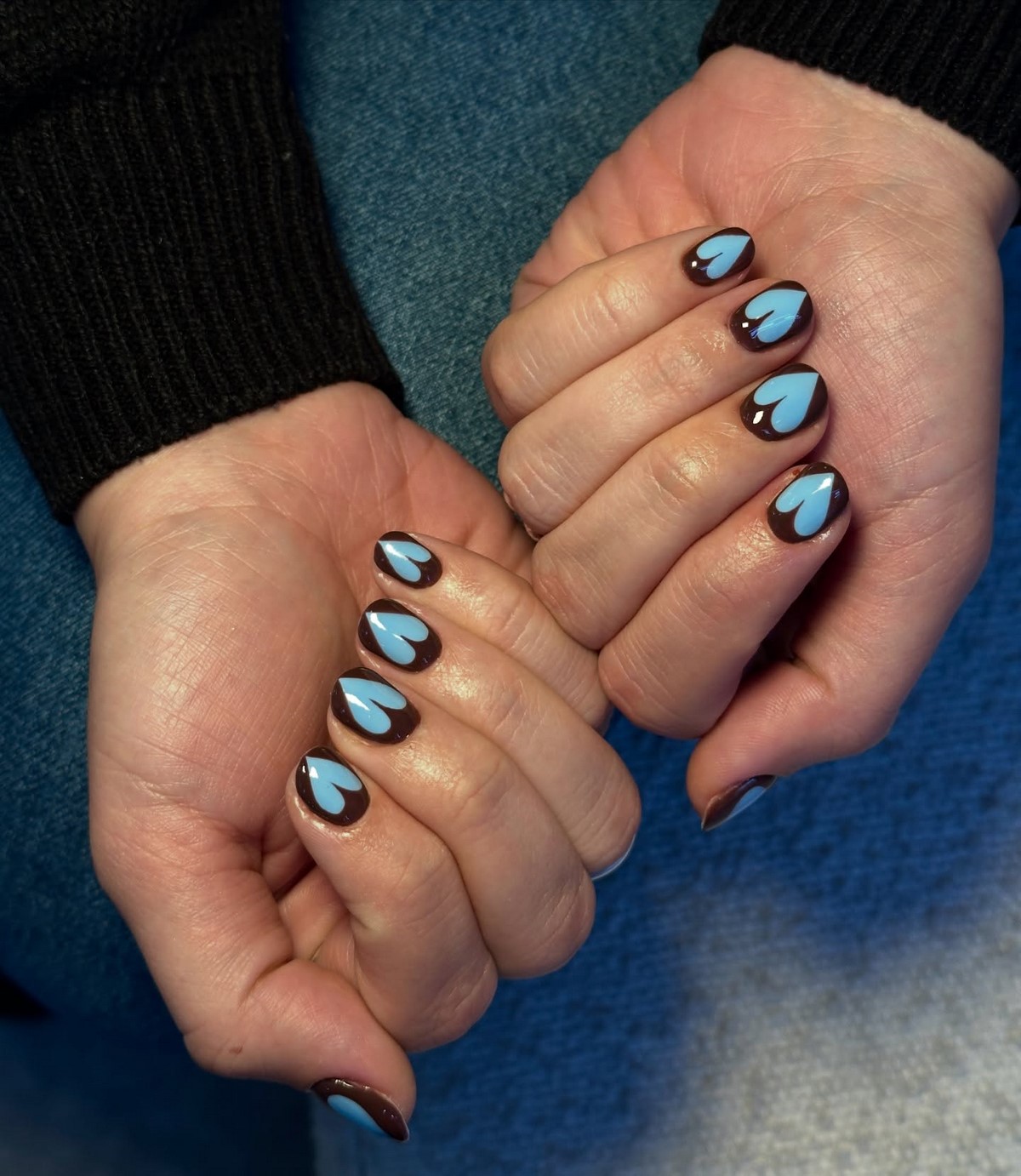 Сердечка на нігтях в лютому 2026: романтика на максимум