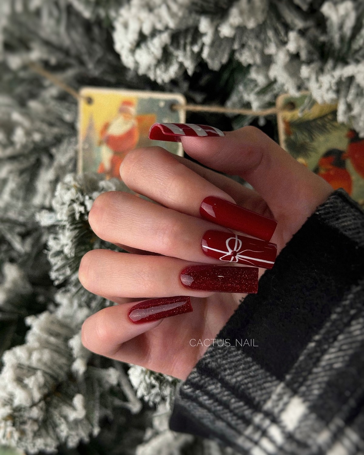 Темний манікюр лютого 2026 як головний акцент зими