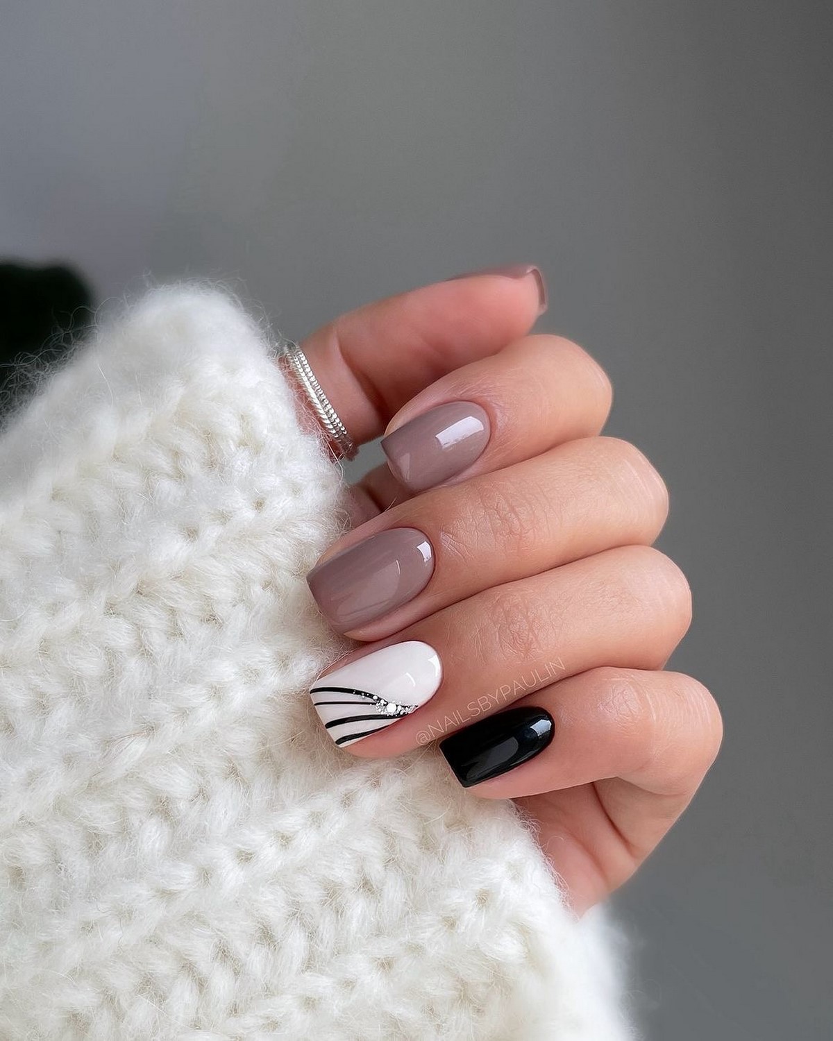 Манікюр на кожен день взимку 2026: просто і зі смаком