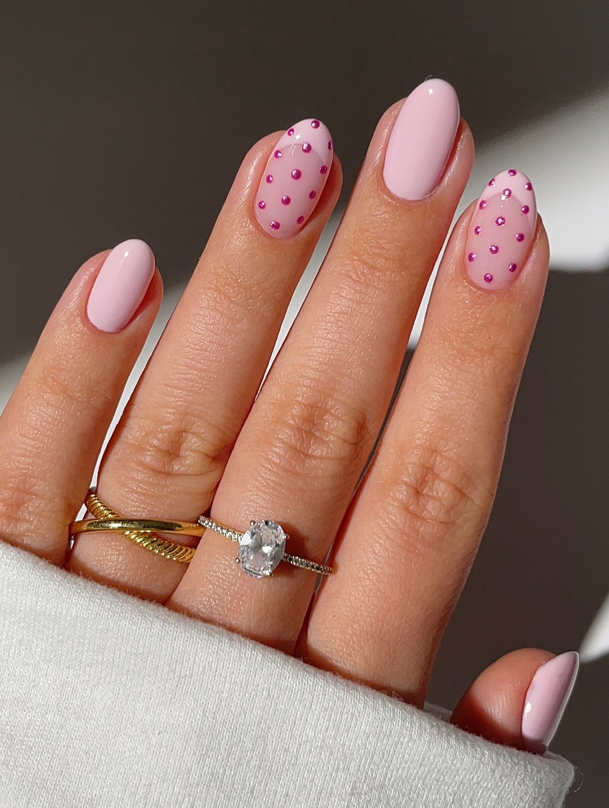 Після темної зими: манікюр, який освіжає руки з першого погляду