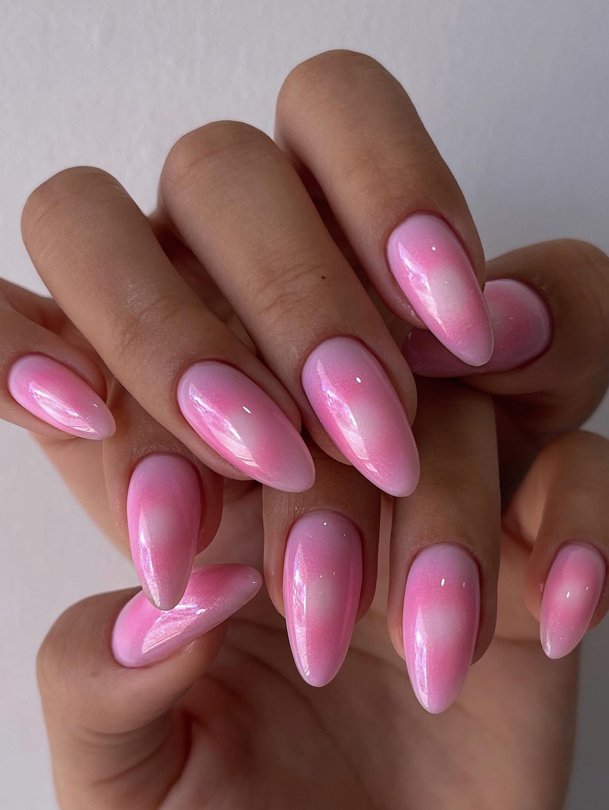 Рожевий манікюр 2026: найніжніші відтінки для доглянутих рук