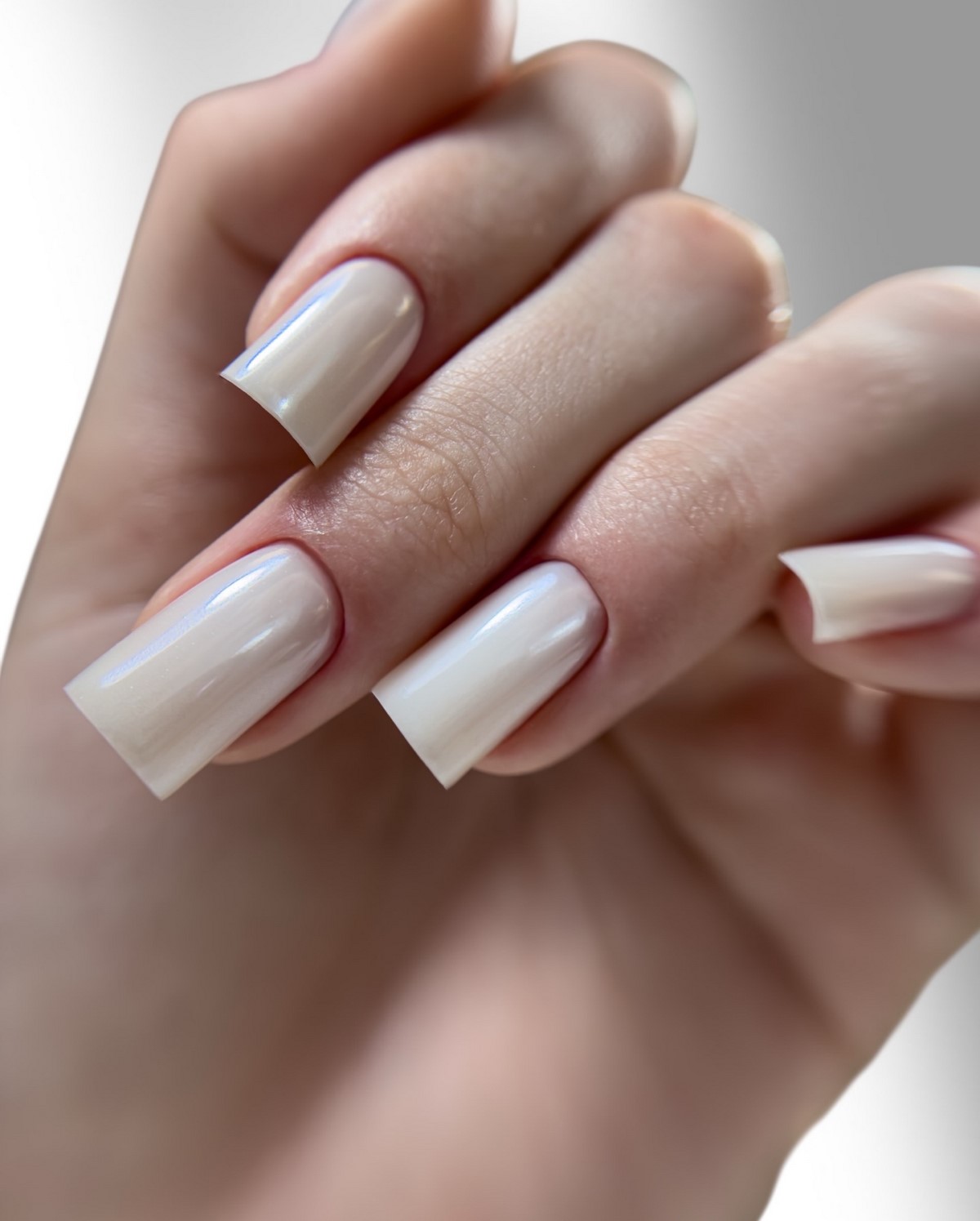 Яка форма нігтів миттєво додає рукам охайності