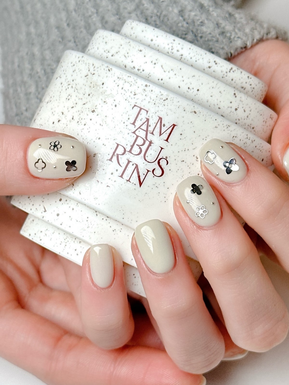 Яка форма нігтів миттєво додає рукам охайності