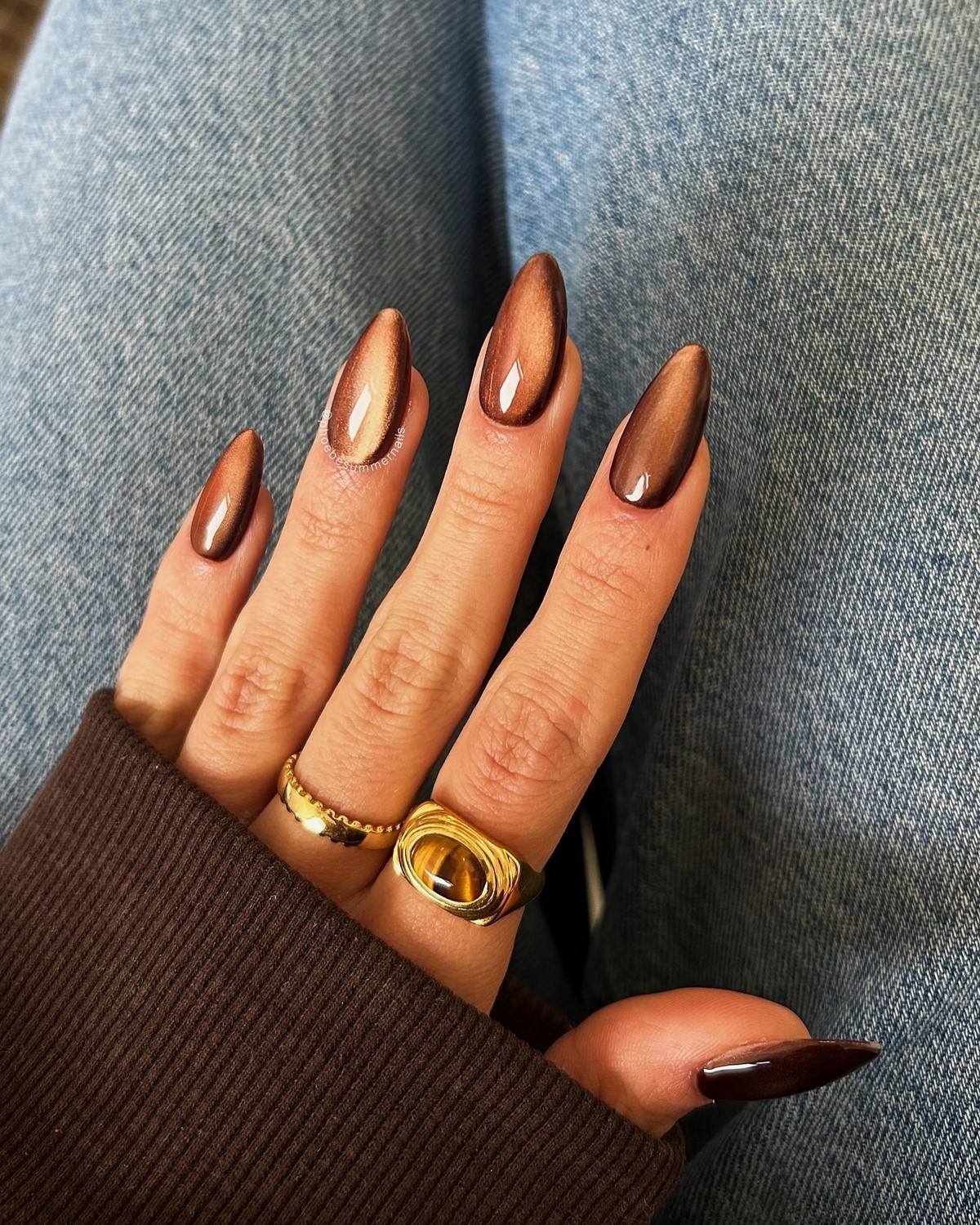 Яка форма нігтів миттєво додає рукам охайності