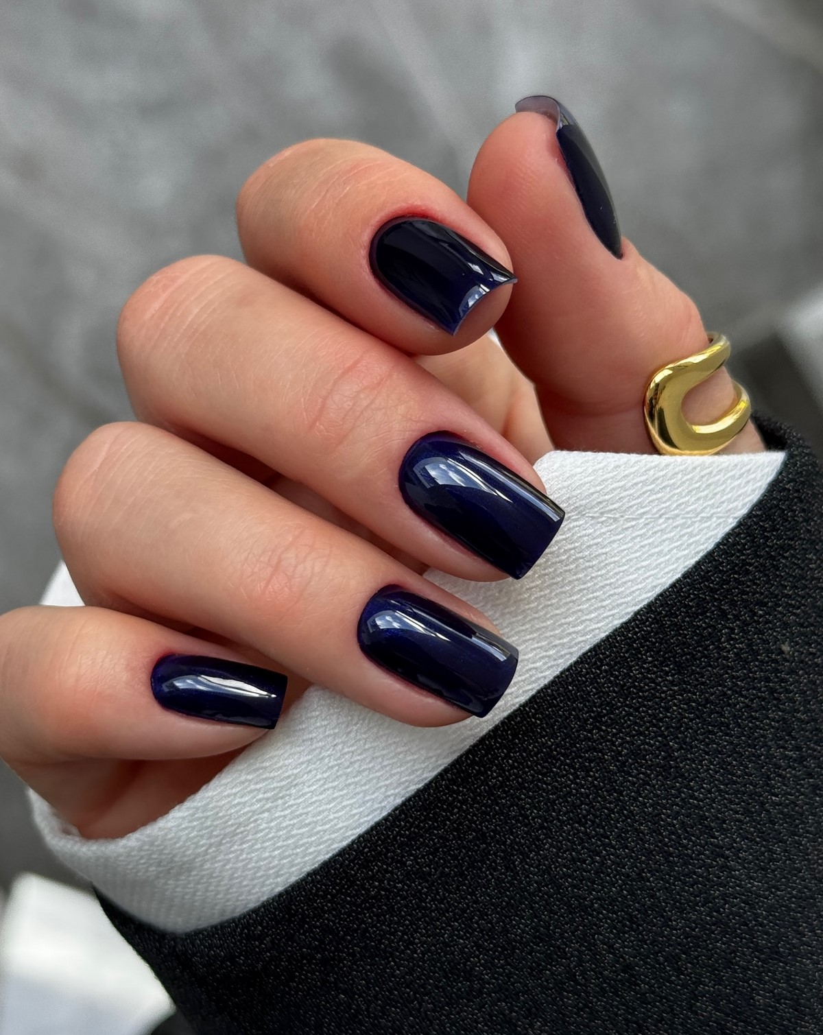 Яка форма нігтів миттєво додає рукам охайності