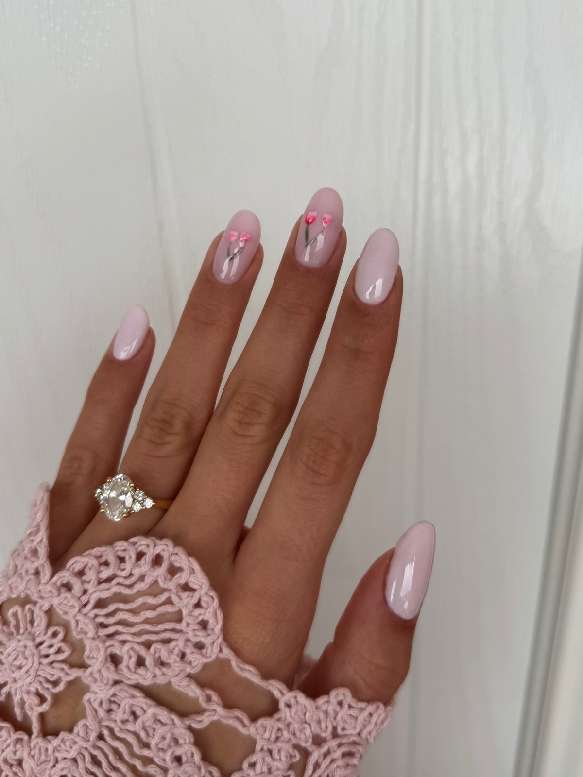 Після темної зими: манікюр, який освіжає руки з першого погляду