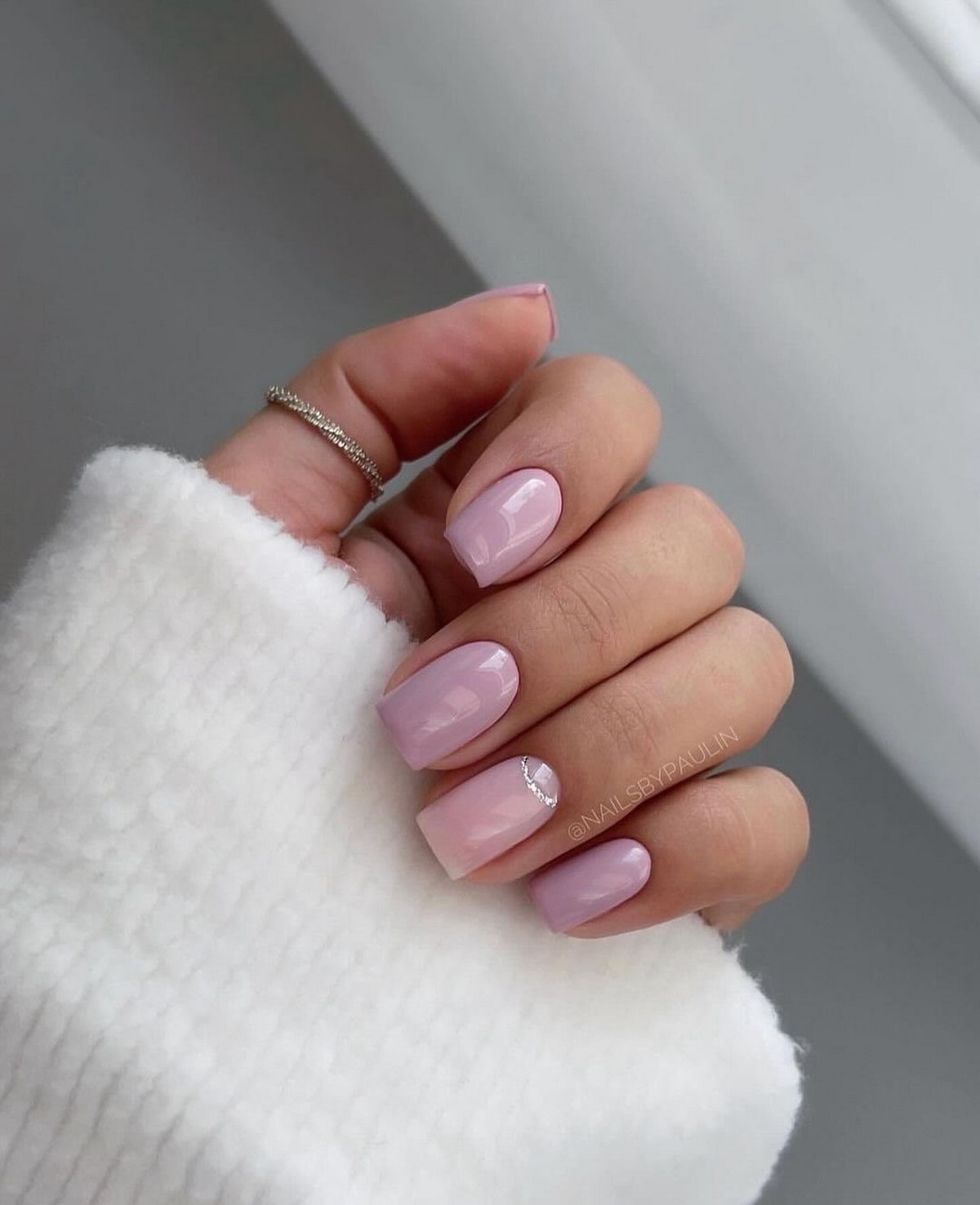 Після темної зими: манікюр, який освіжає руки з першого погляду