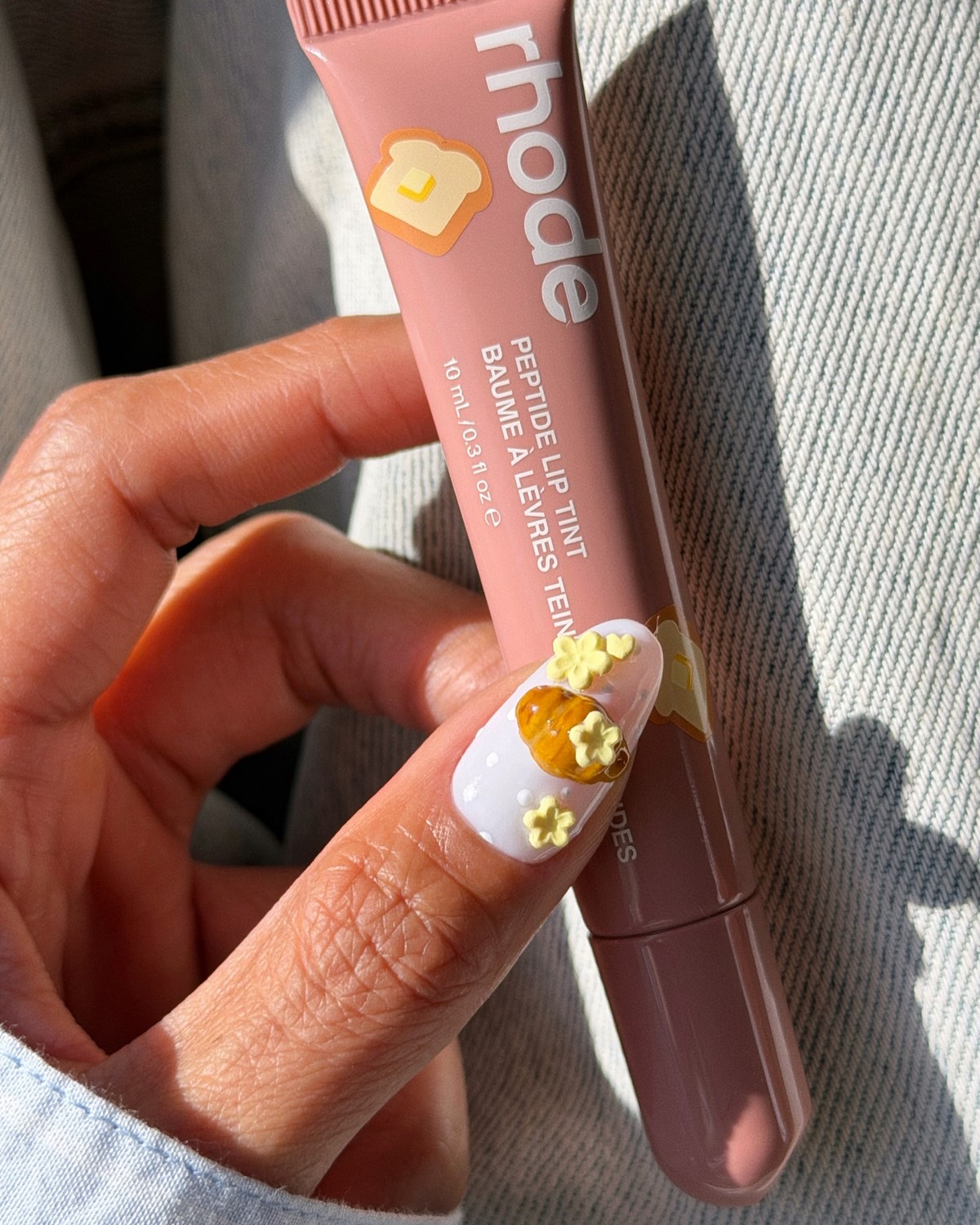 Після темної зими: манікюр, який освіжає руки з першого погляду