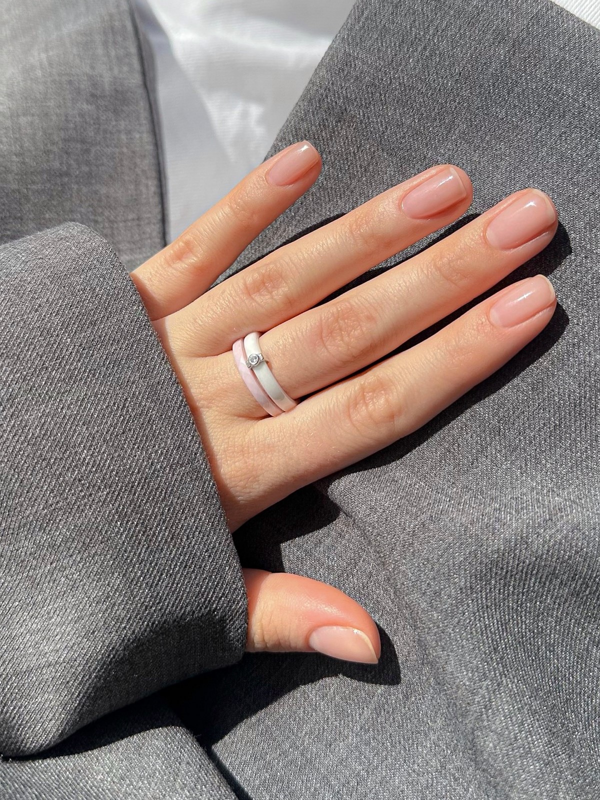 Простий догляд за руками вдома, щоб нігті виглядали охайно