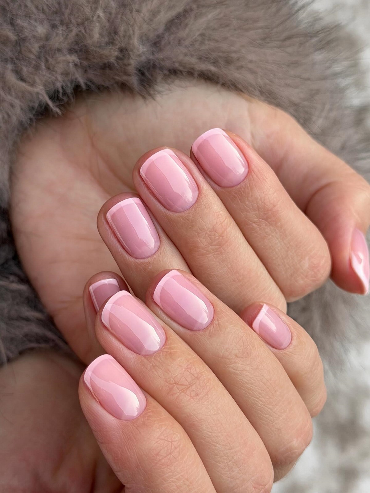 Рожевий манікюр 2026: найніжніші відтінки для доглянутих рук