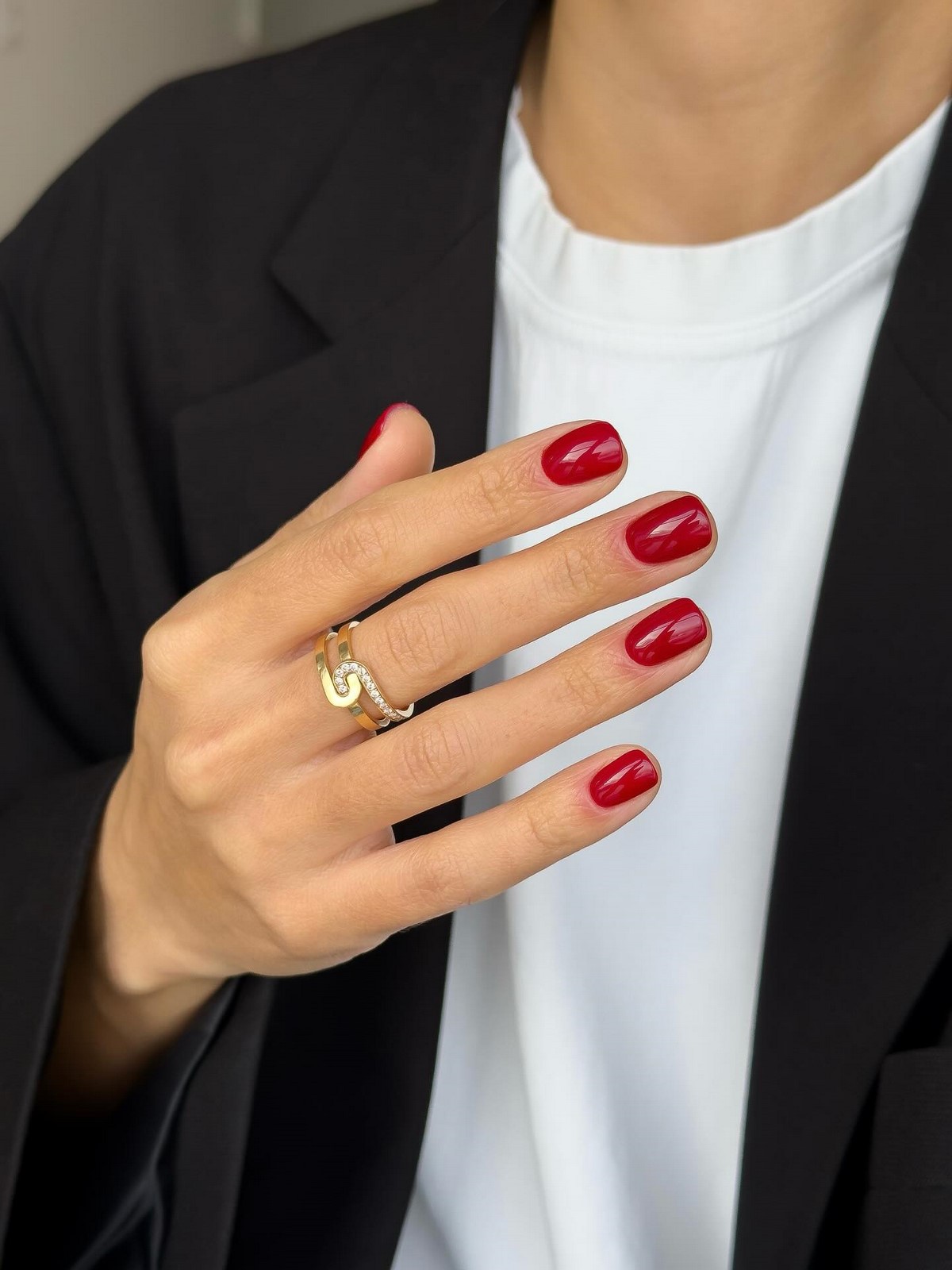 Нюд здає позиції: головний манікюр березня 2026