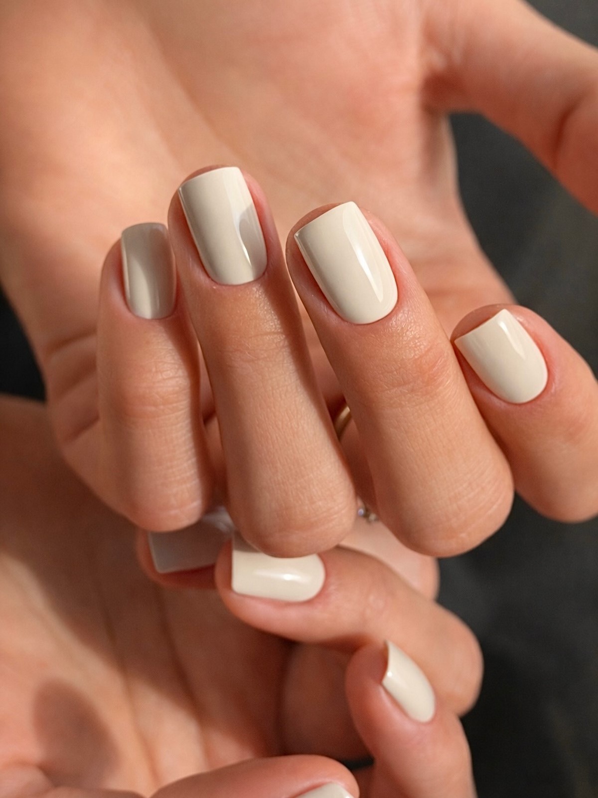 Весняний манікюр 2026: трендові кольори, які обирають зараз