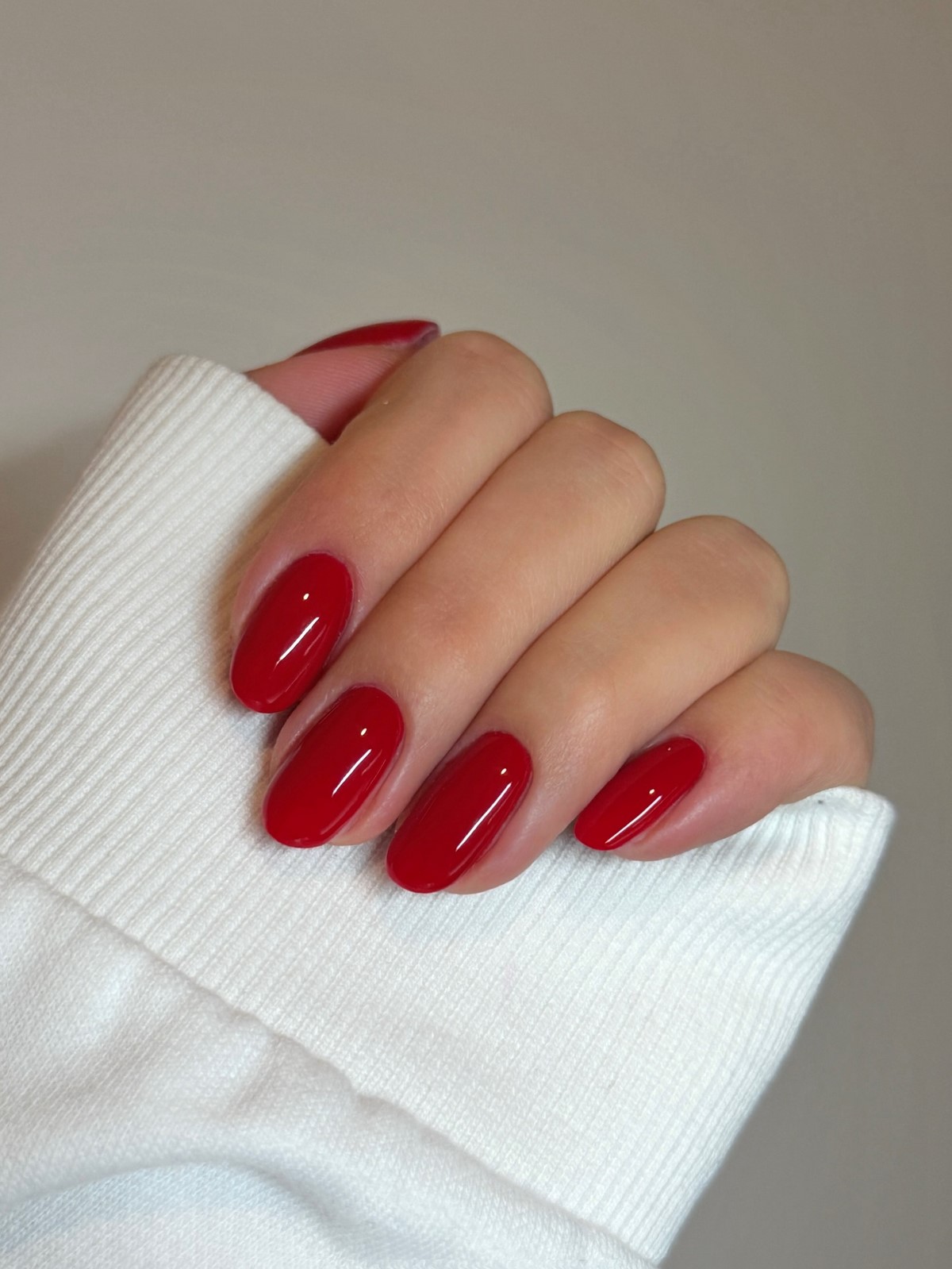 Нюд здає позиції: головний манікюр березня 2026