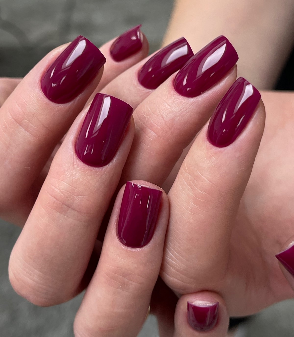 Манікюр на початок весни: 5 кольорів, що створюють ефект дорогого образу