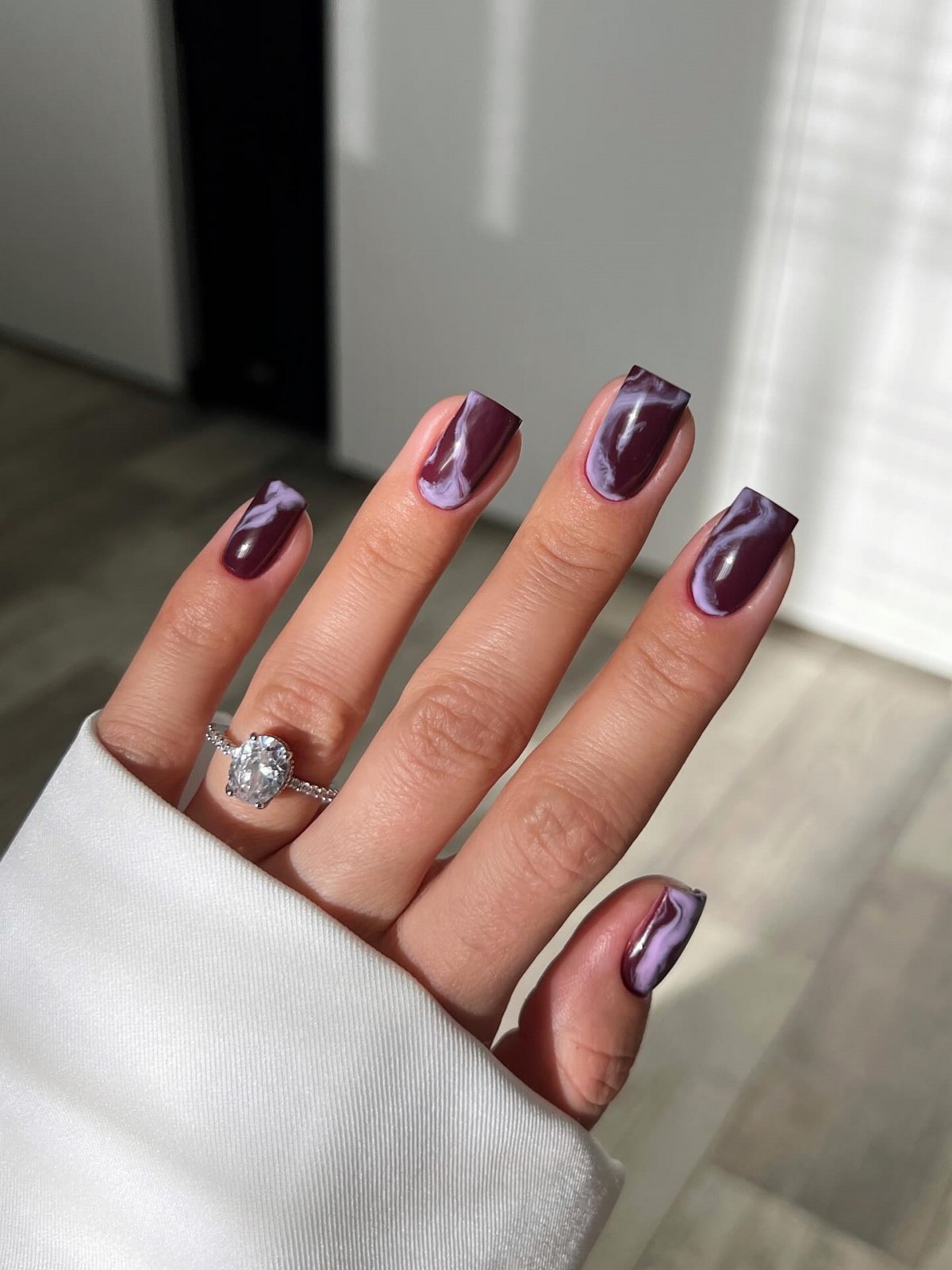 Квадратні нігті весни: форма, яка знову стала трендом