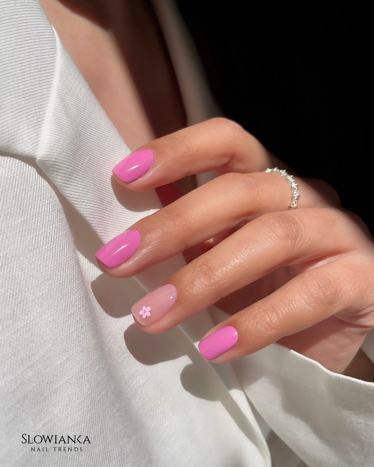 Квадратні нігті весни: форма, яка знову стала трендом