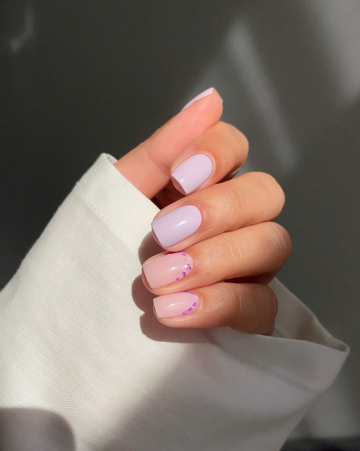 Лаконічний манікюр квітня 2026: стримана розкіш у деталях