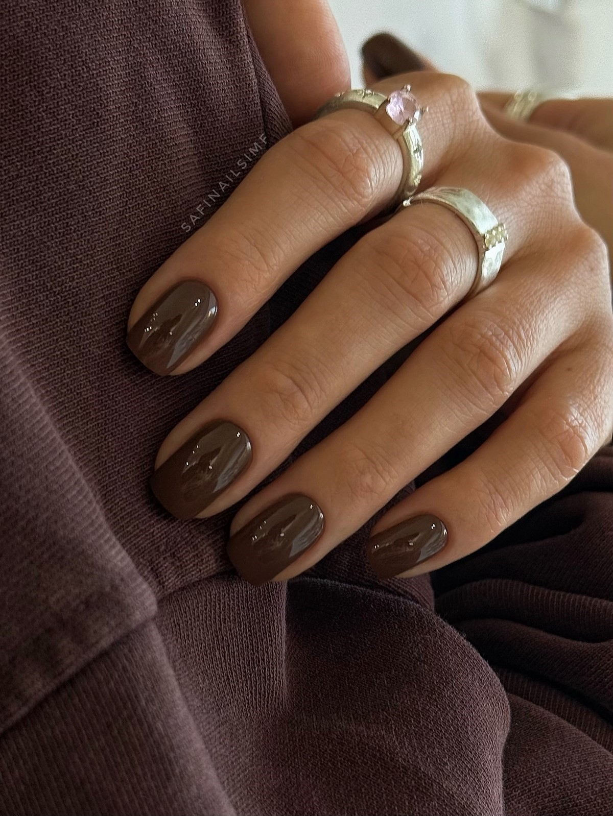 Манікюр на початок весни: 5 кольорів, що створюють ефект дорогого образу