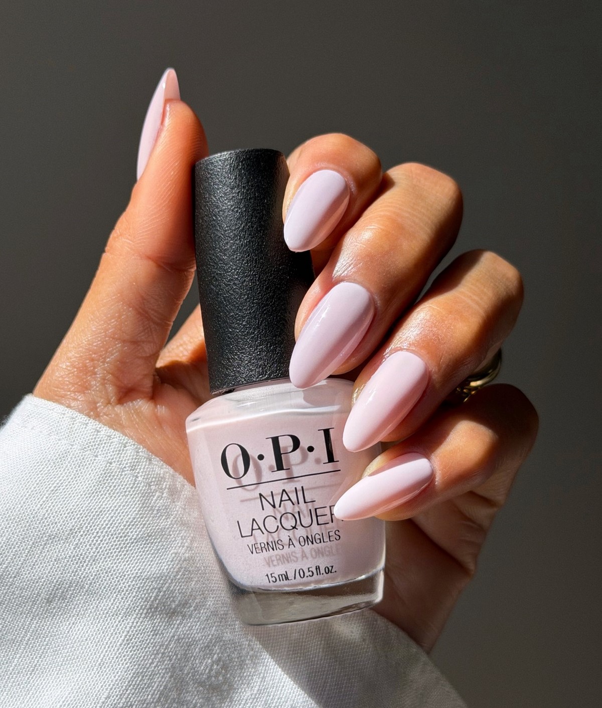 Весняний манікюр 2026: трендові кольори, які обирають зараз