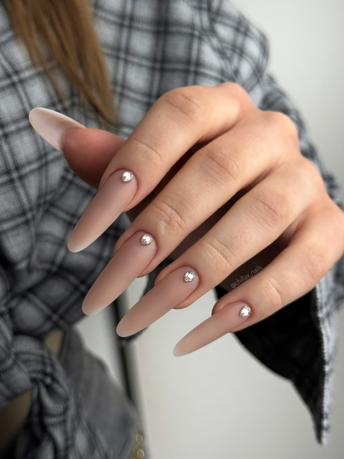 Весняний манікюр 2026: трендові кольори, які обирають зараз