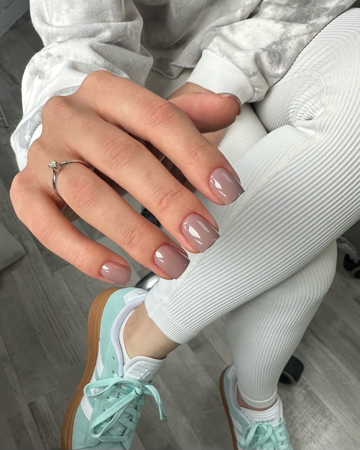 Весняний манікюр 2026: трендові кольори, які обирають зараз