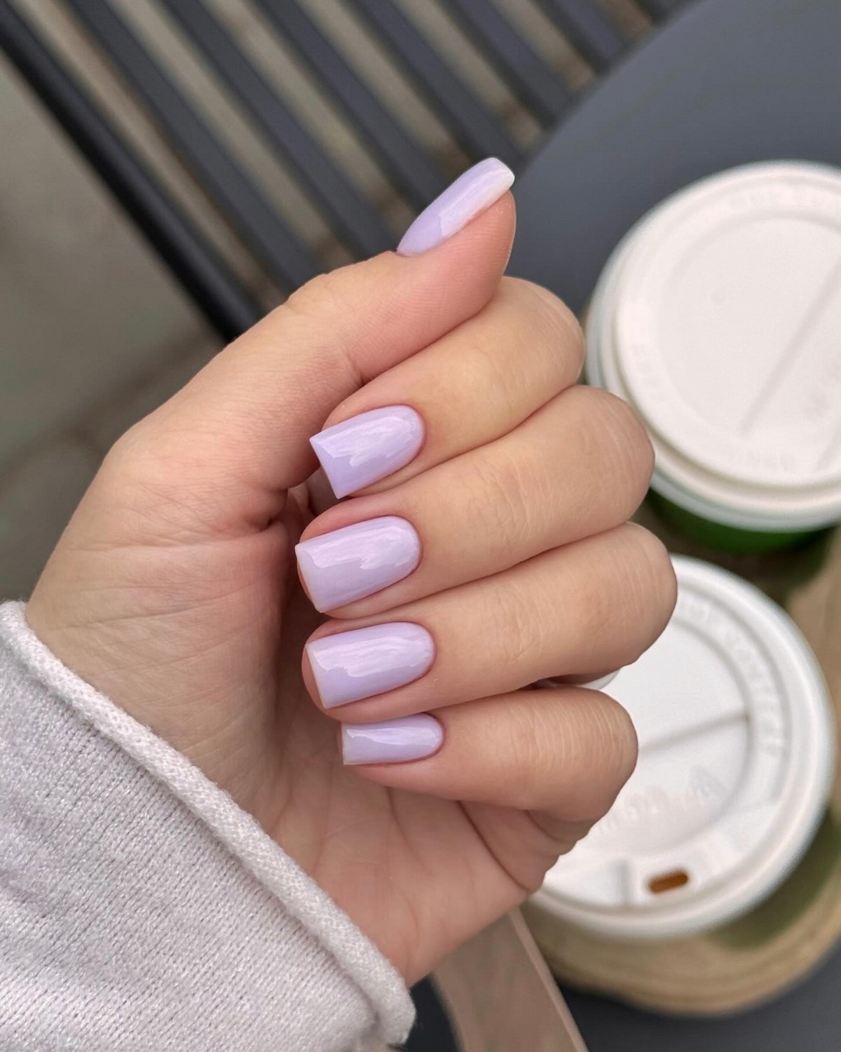 Весняний манікюр 2026: трендові кольори, які обирають зараз