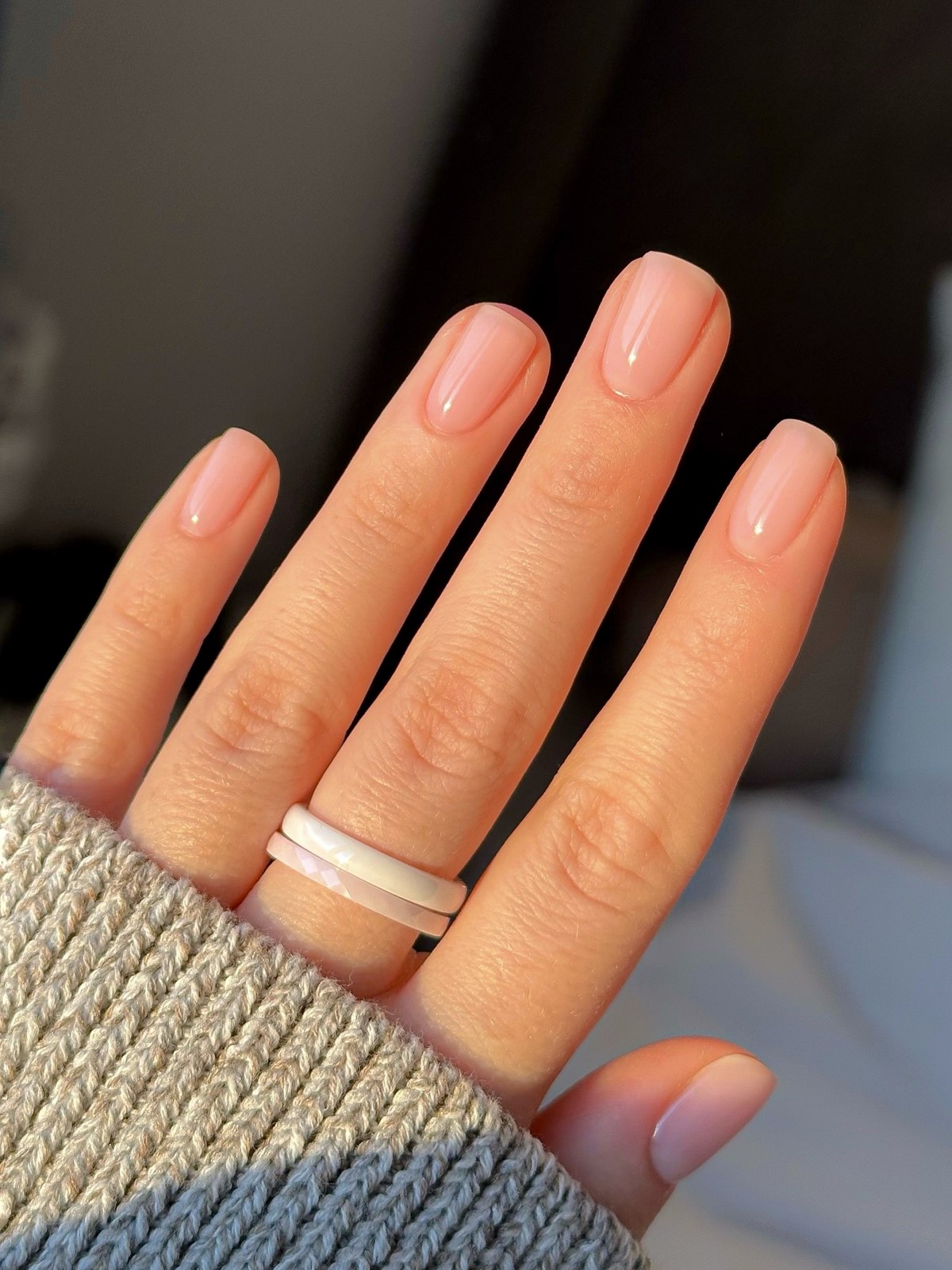 Манікюр, який копіюють всі, але він виглядає добре не на всіх