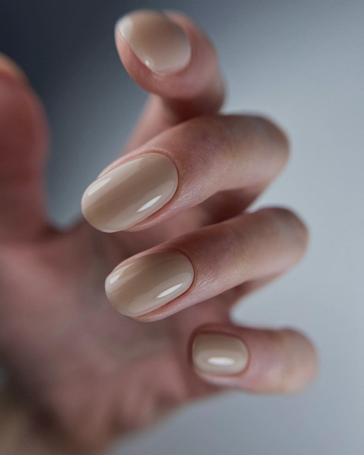 Манікюр, який копіюють всі, але він виглядає добре не на всіх