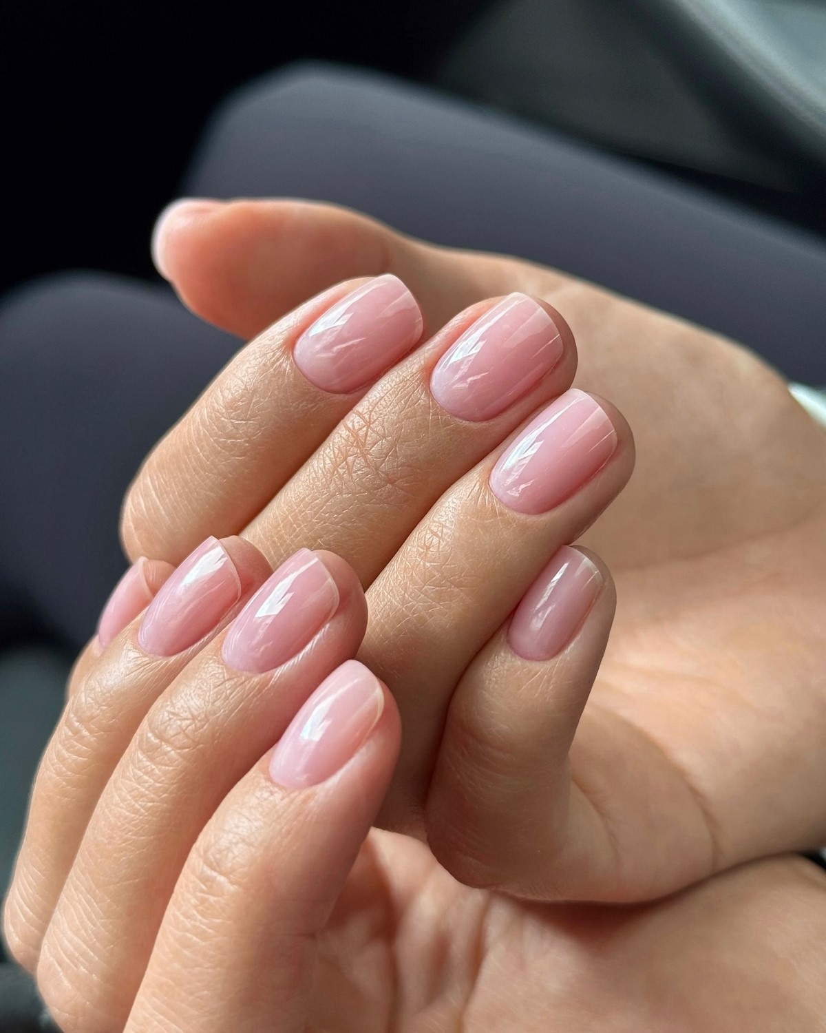 Манікюр, який копіюють всі, але він виглядає добре не на всіх