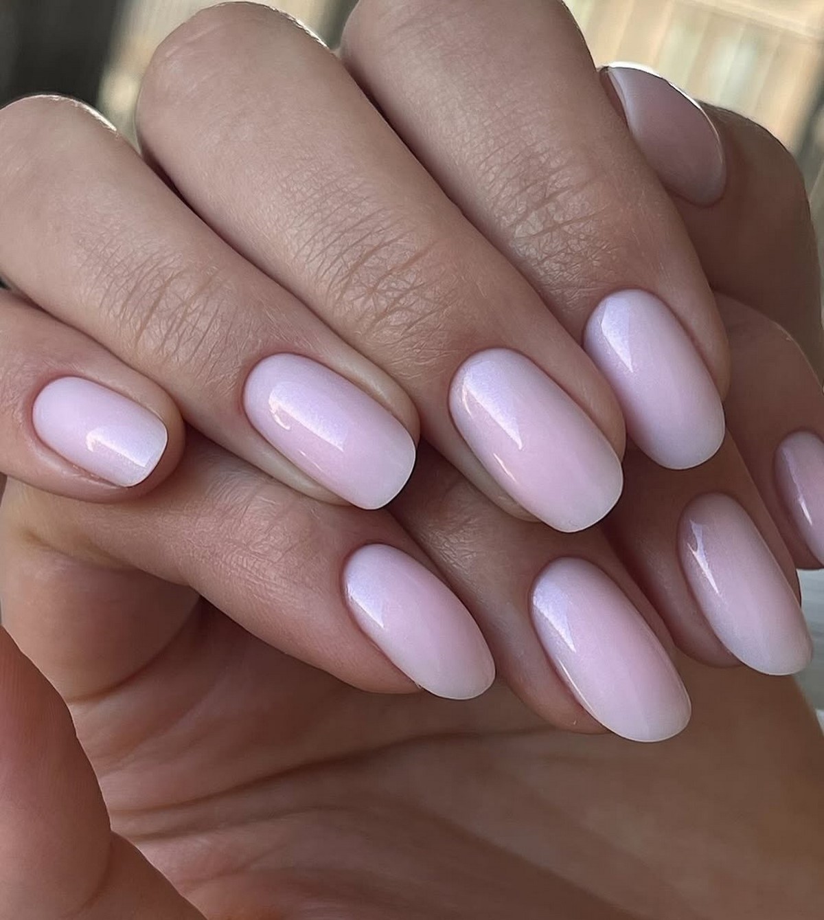 Колір, який вважають дорогим, але він дешевить руки