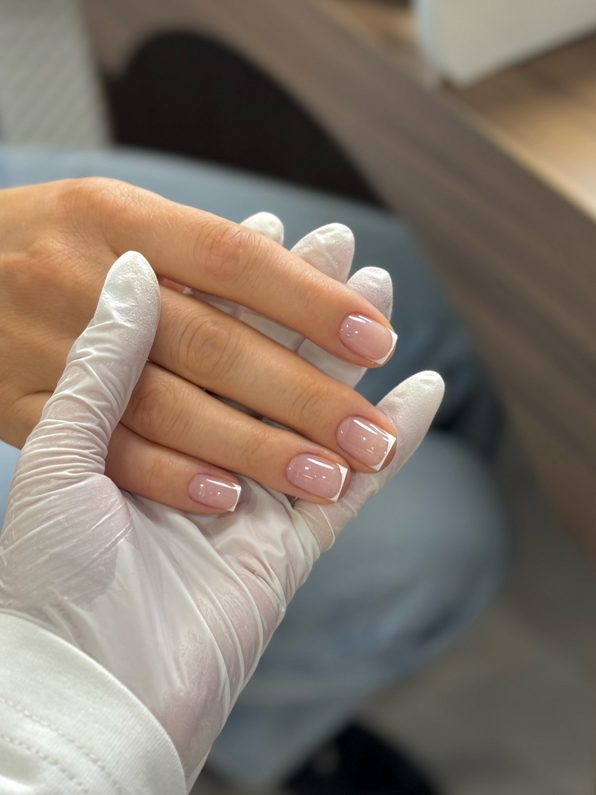 Манікюр на короткі нігті: прості варіанти на кожен день