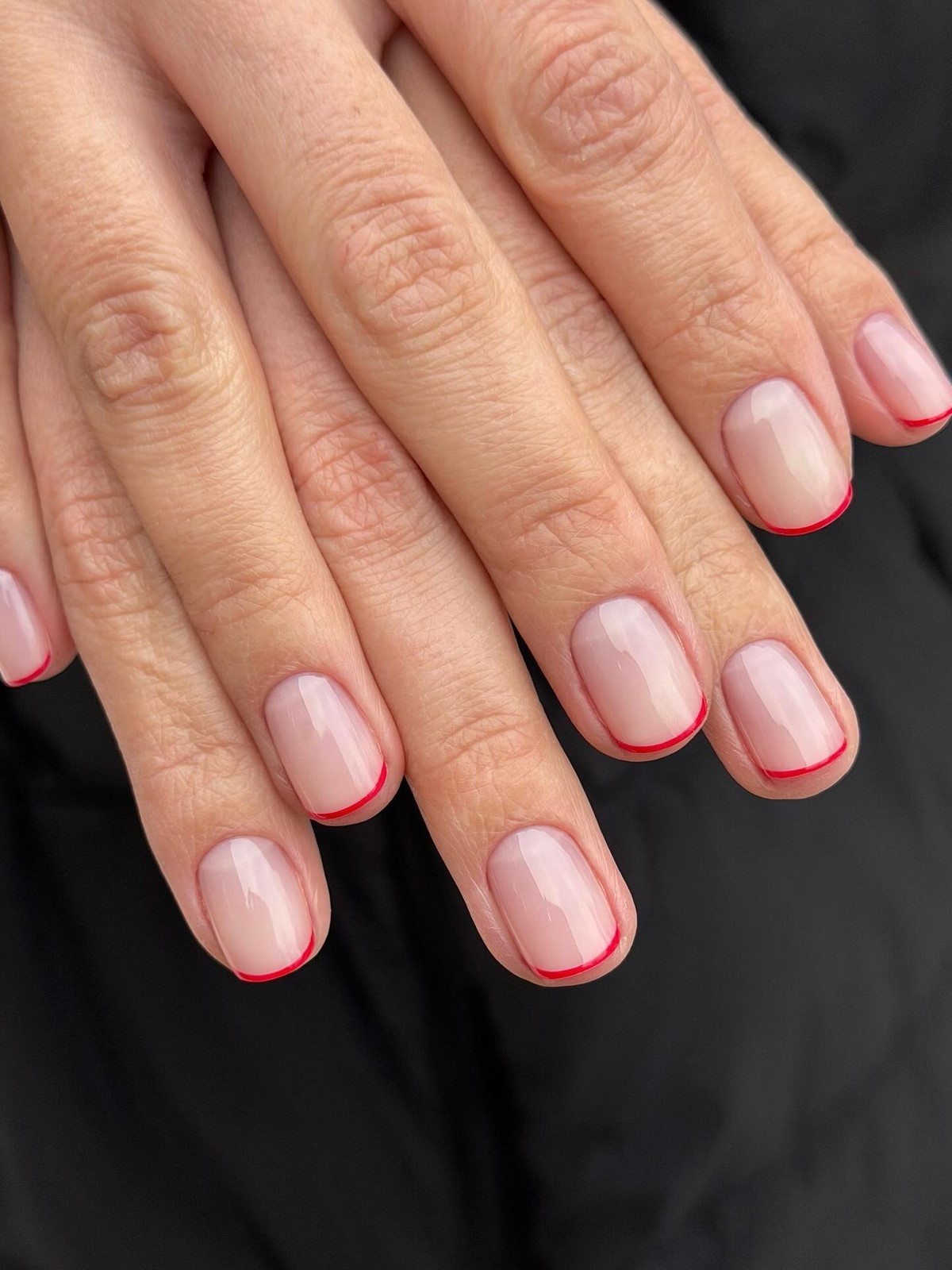 Френч на травень 2026 для коротких нігтів