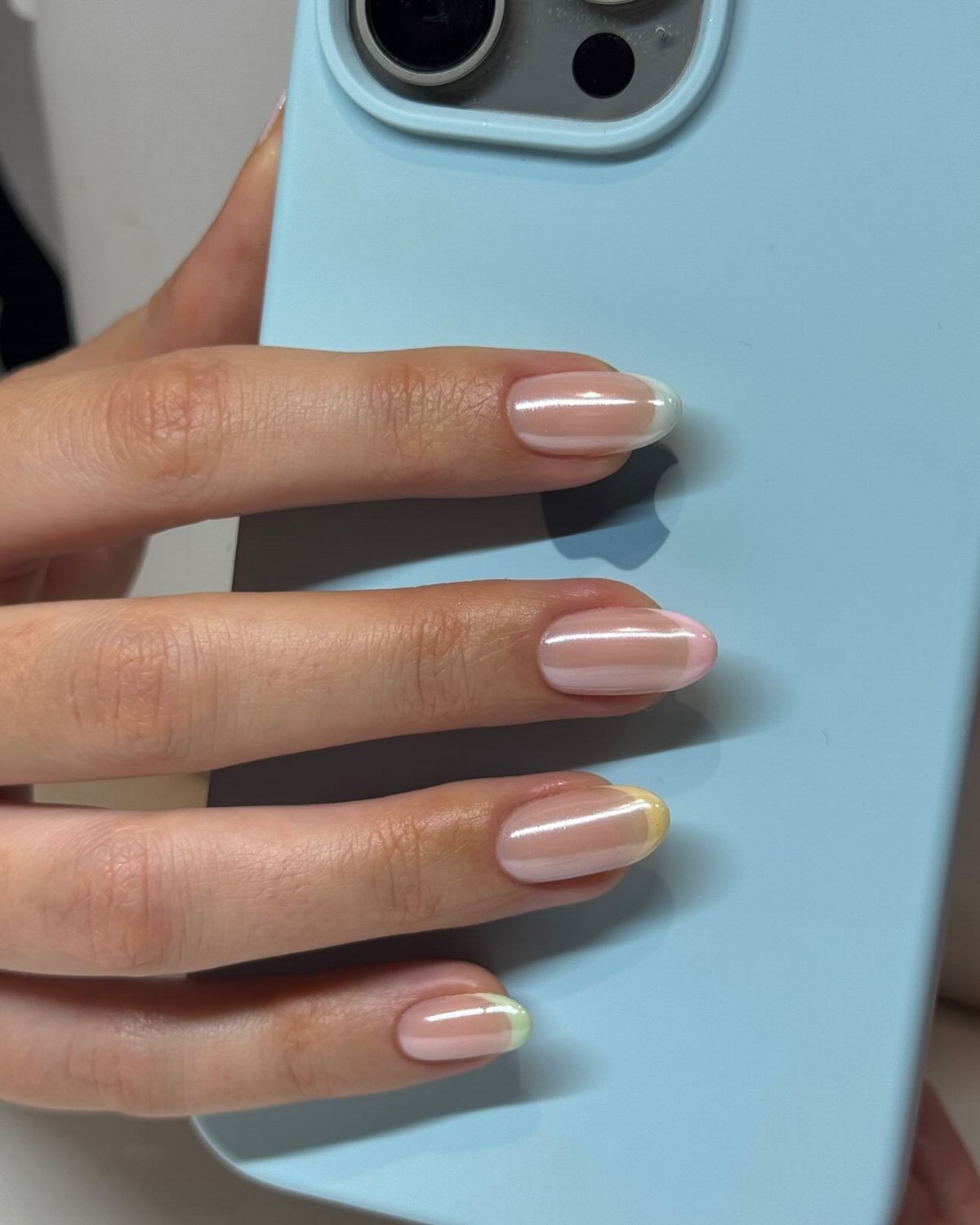 Манікюр після Великодня 2026: варіанти після свят