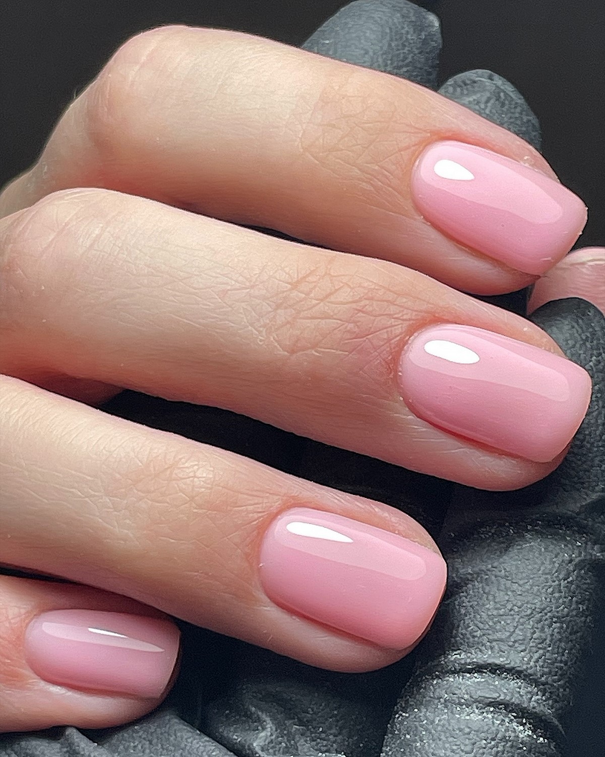 Манікюр після Великодня 2026: варіанти після свят