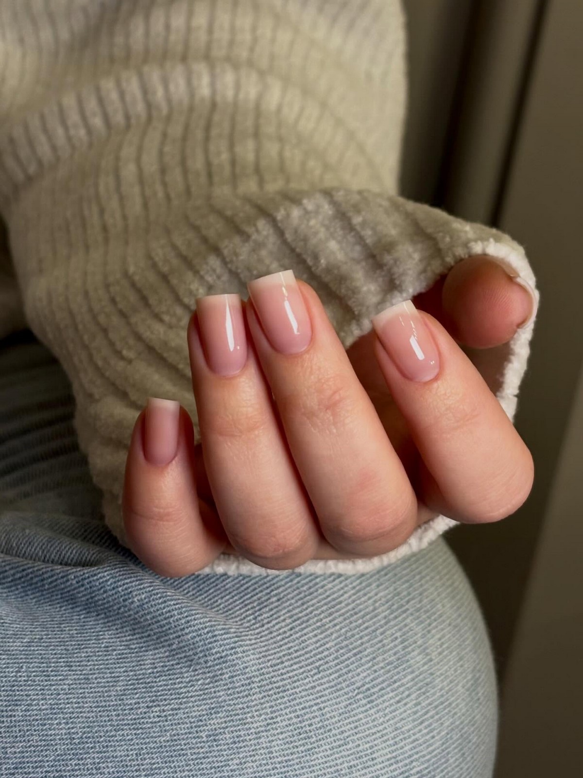 Колір, який вважають дорогим, але він дешевить руки