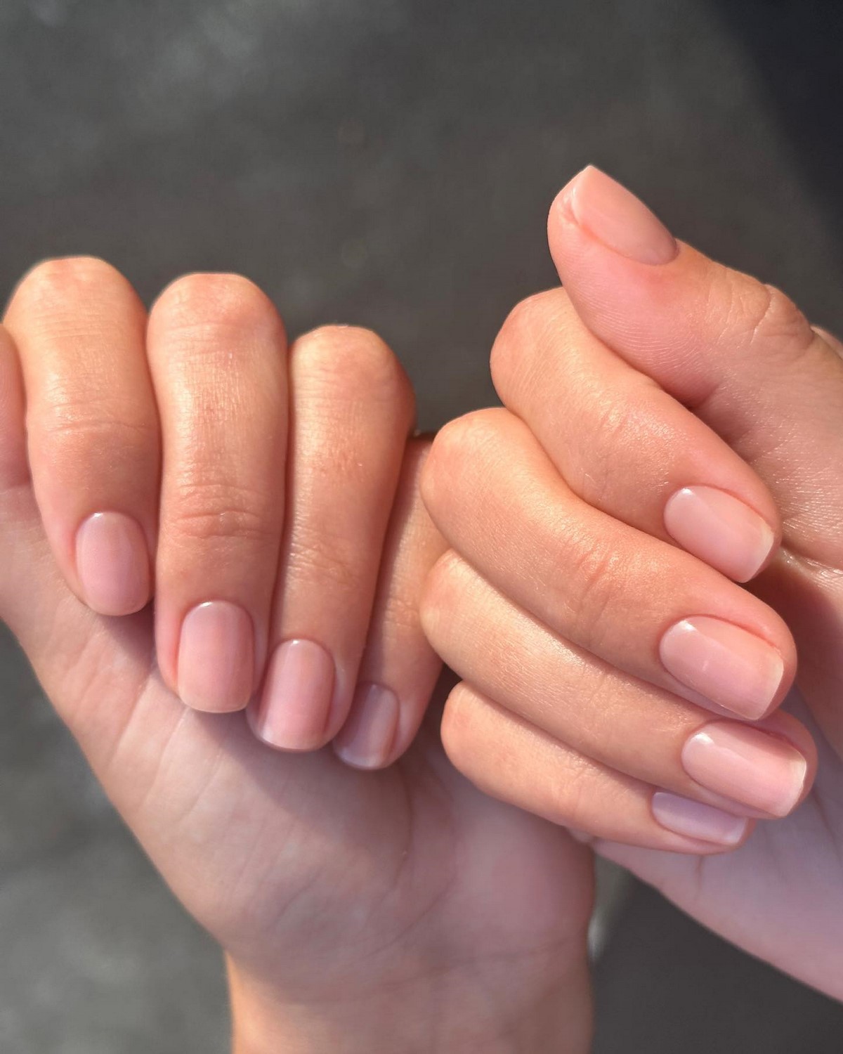 Колір, який вважають дорогим, але він дешевить руки